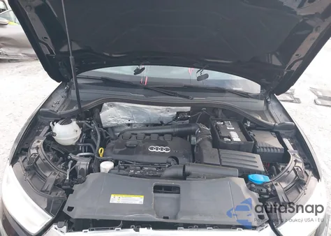 2016 Audi Q3 2.0T Premium Plus z USA, uszkodzony, nr VIN WA1BFCFS5GR014784